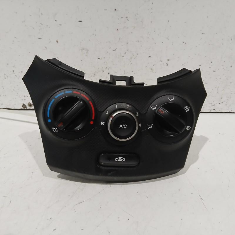 heater/aircon controls