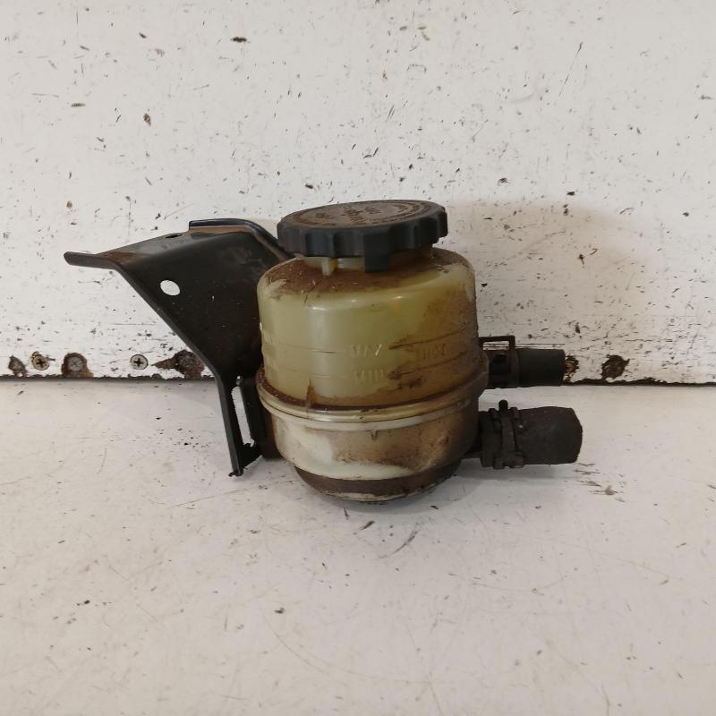 power steering reservoir