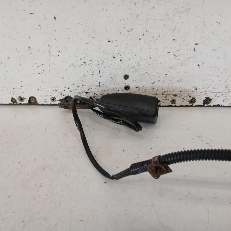 seat belt stalk