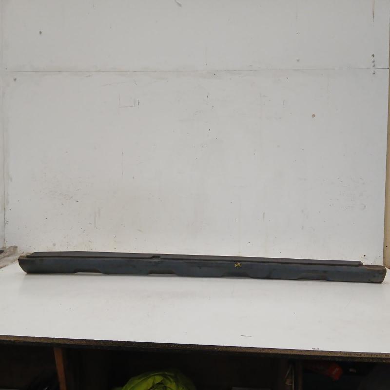 side step skirt