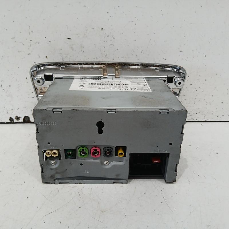 stereo/head unit