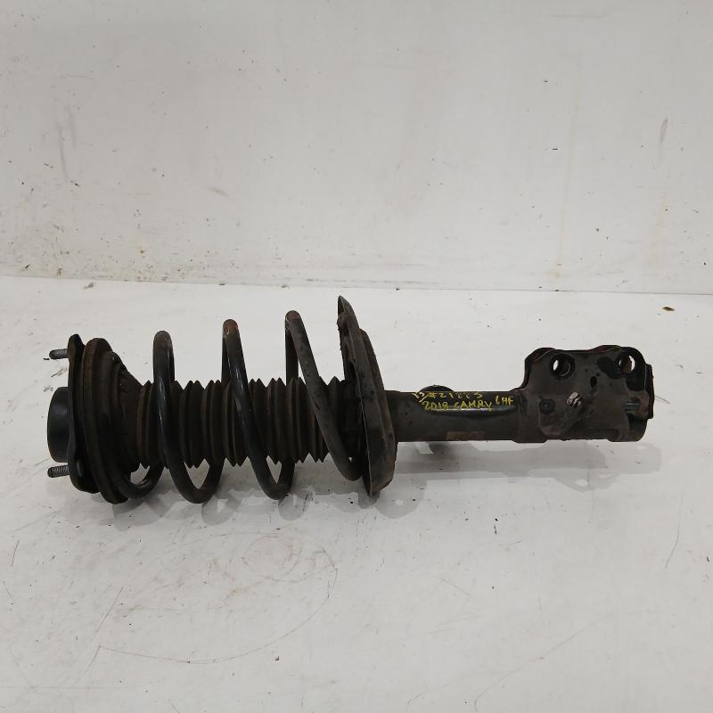strut front left