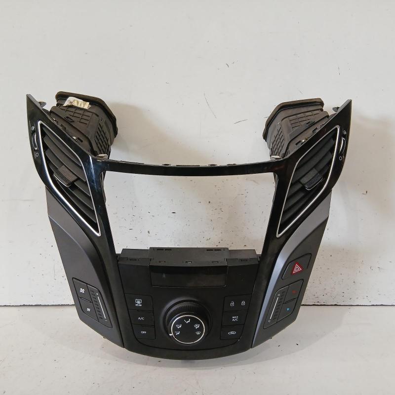 heater/aircon controls
