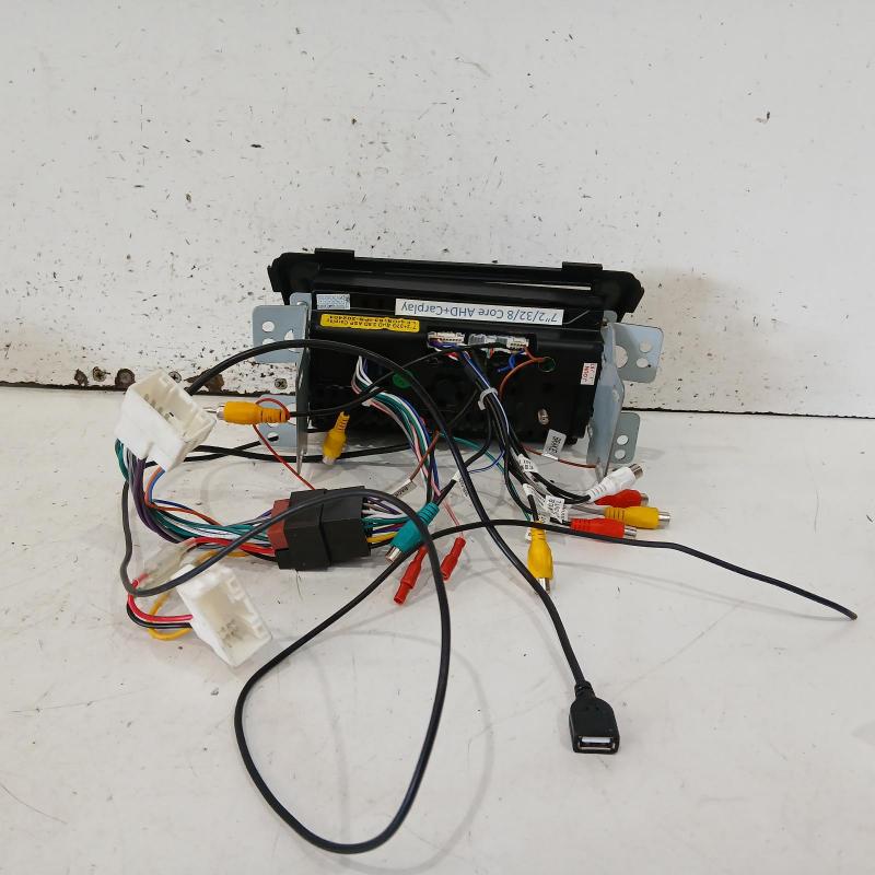 stereo/head unit