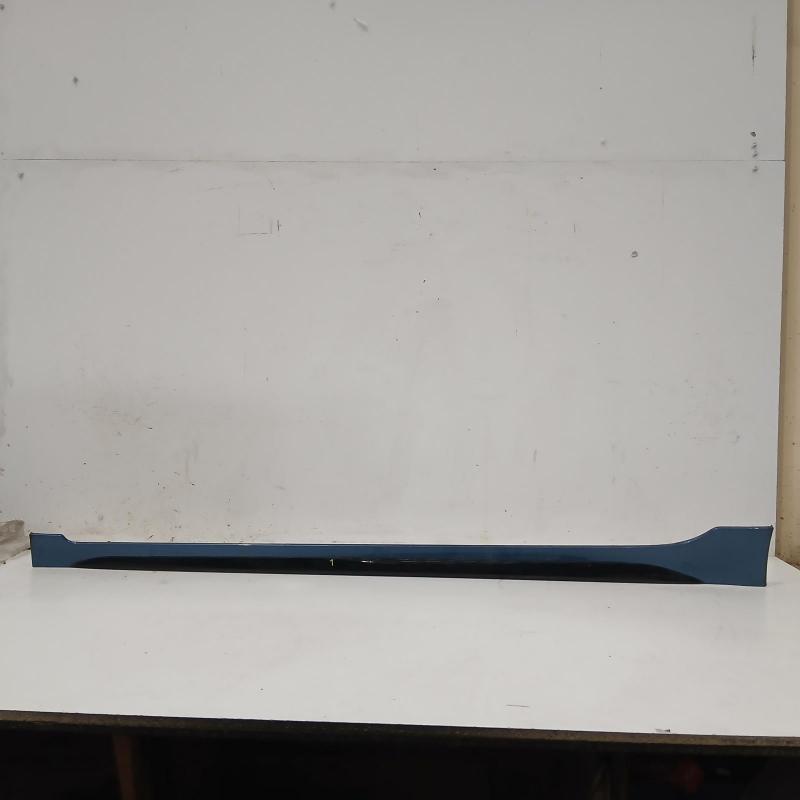 side step skirt