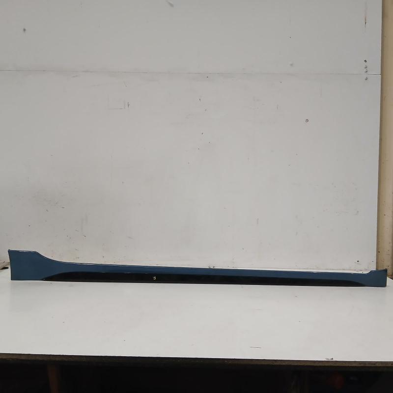 side step skirt