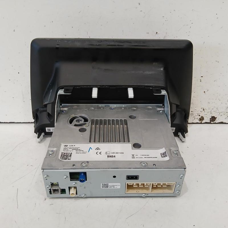 stereo/head unit