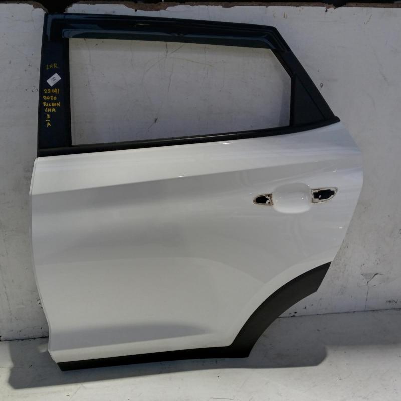 door/sliding rear left