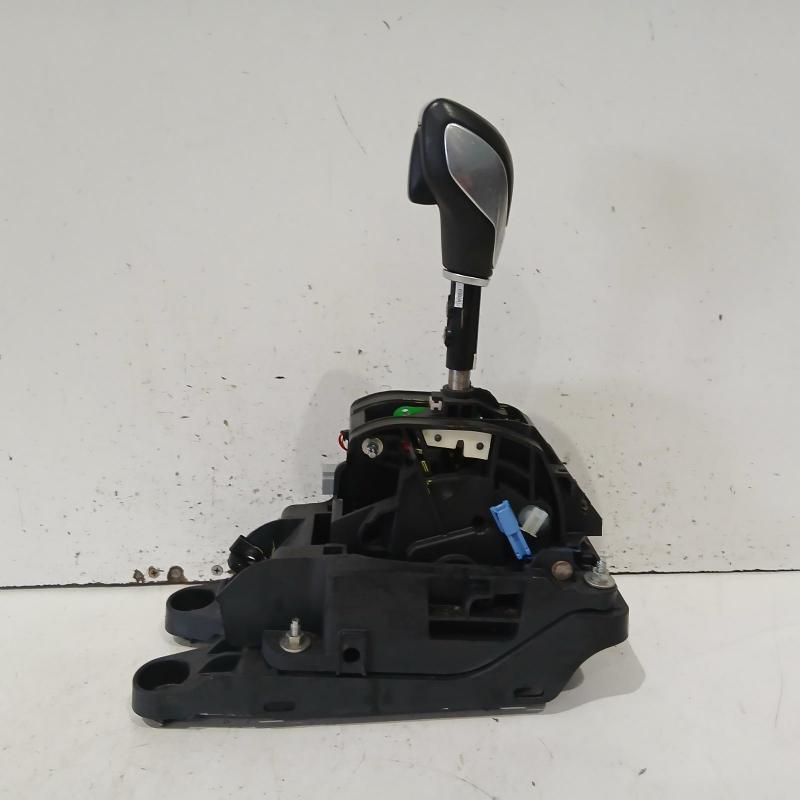 gear stick/shifter