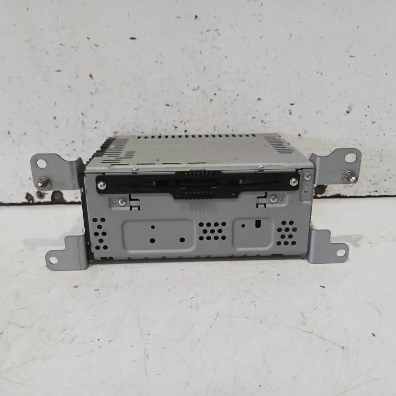 stereo/head unit