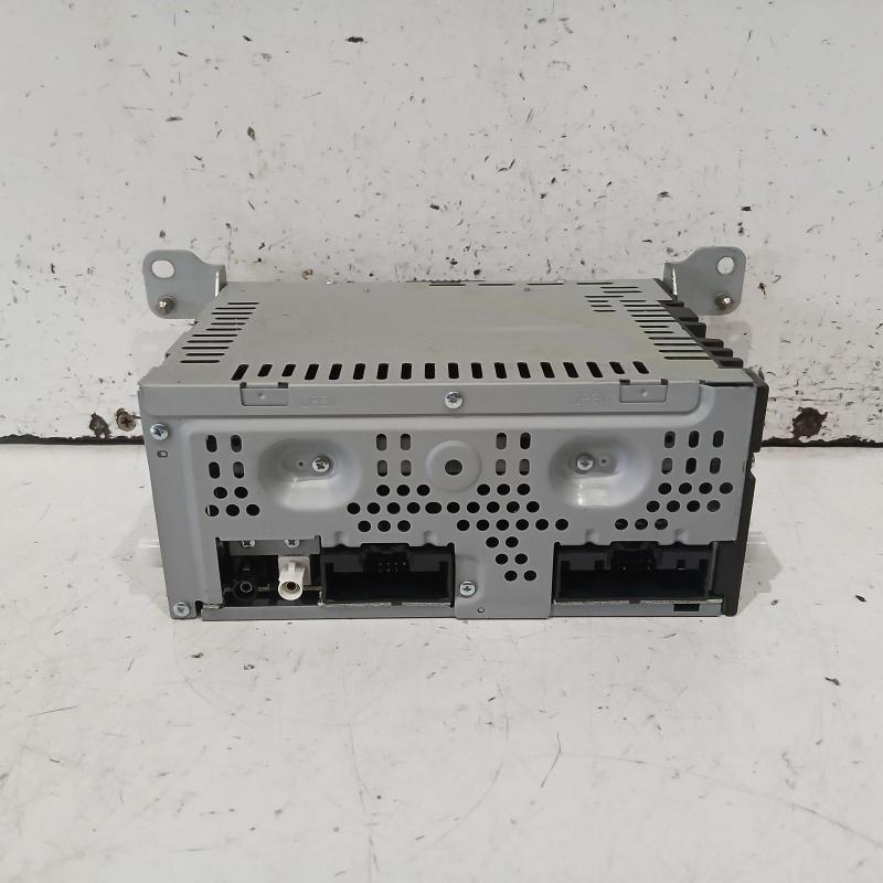 stereo/head unit