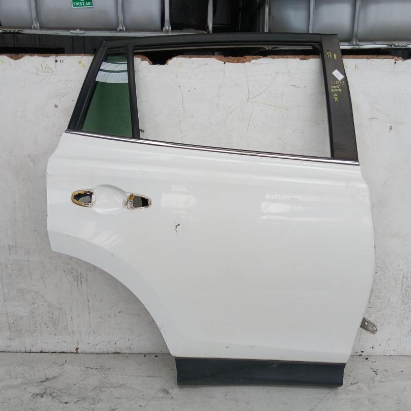 door/sliding rear right