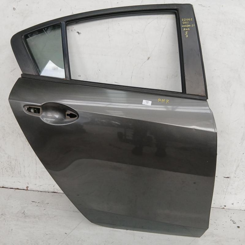 door/sliding rear right