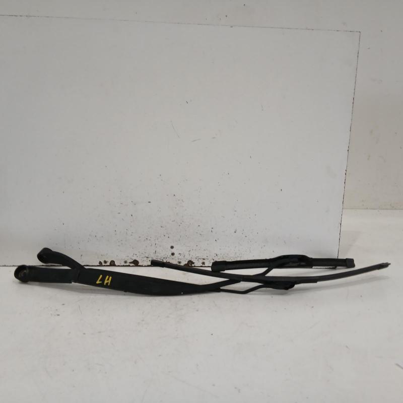 wiper arm