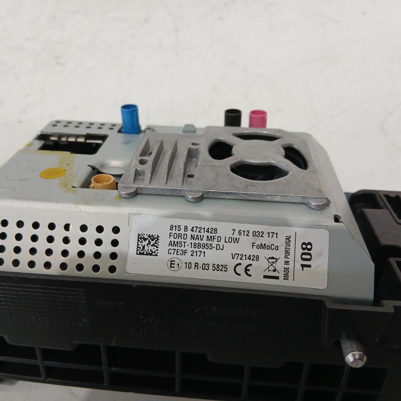 stereo/head unit
