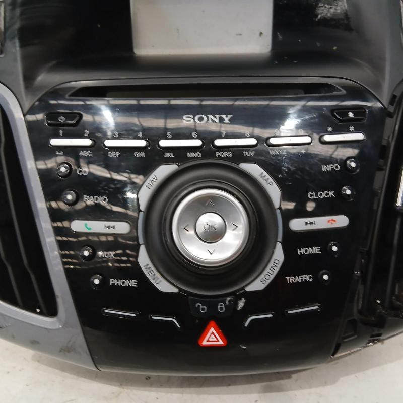 stereo/head unit