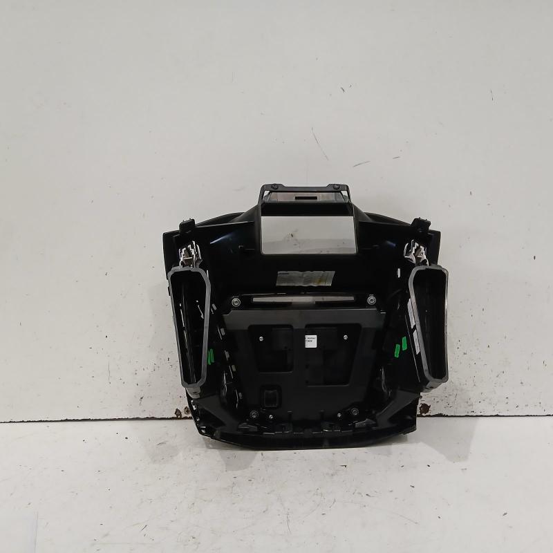 stereo/head unit