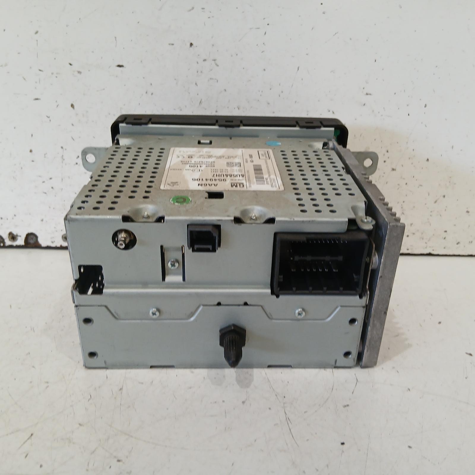 Barina Stereo/head Unit 2011-2016 radio/cd player,tm,09/11-08/16 00021002 #703662