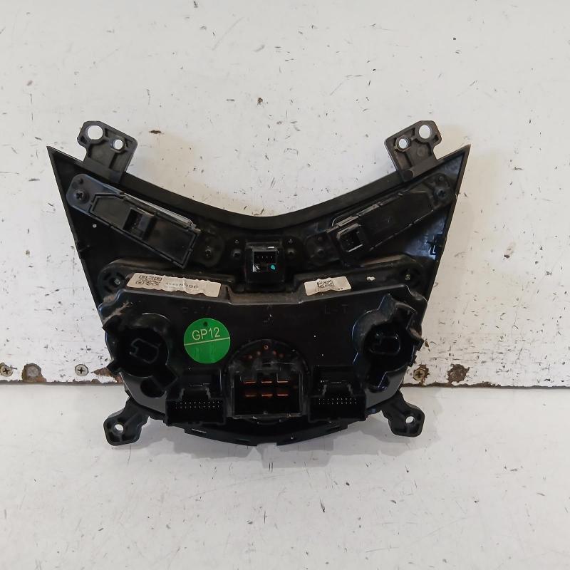 heater/aircon controls