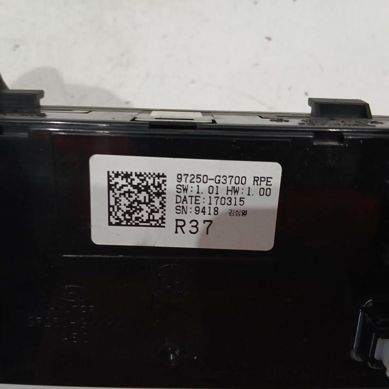 heater/aircon controls
