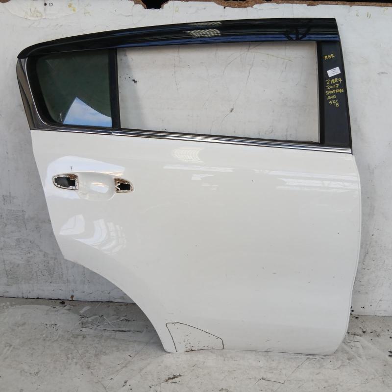 door/sliding rear right