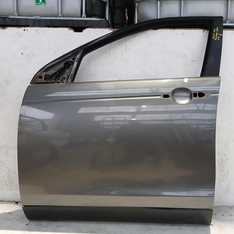 door front left