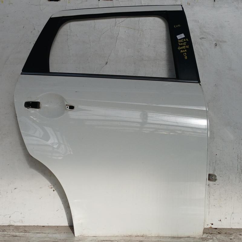 door/sliding rear right
