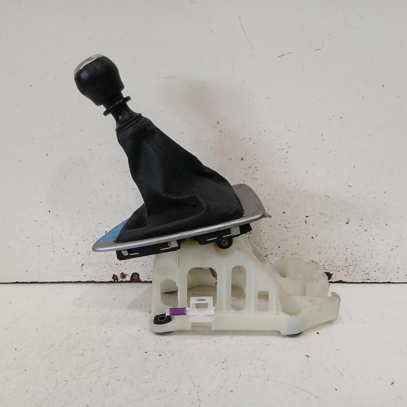 gear stick/shifter