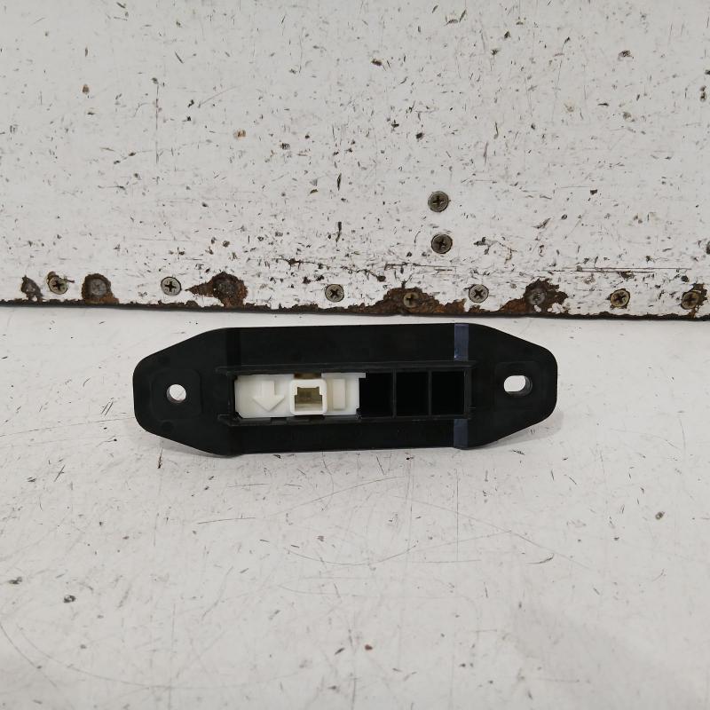 tailgate handle