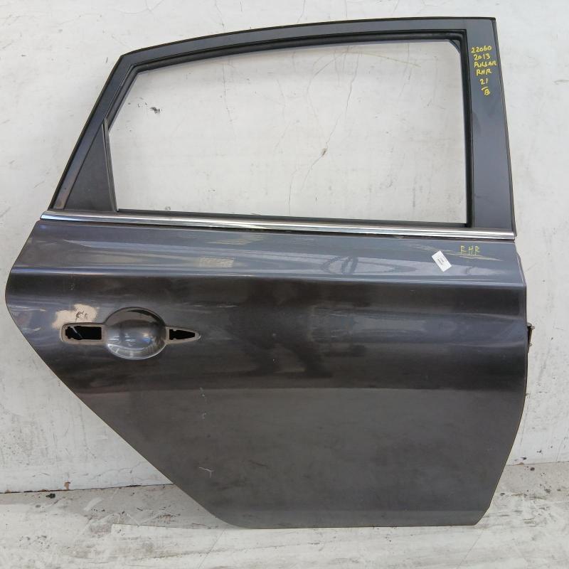 door/sliding rear right
