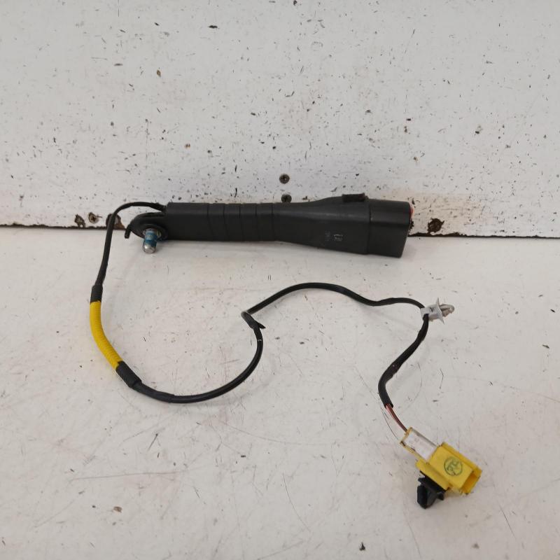 seat belt stalk