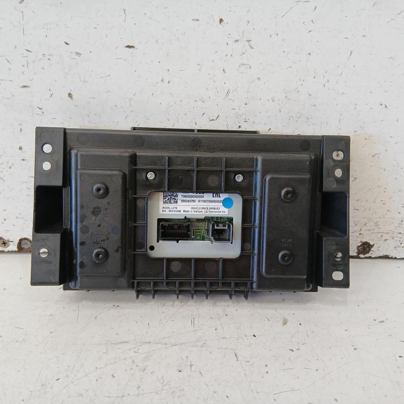 stereo/head unit