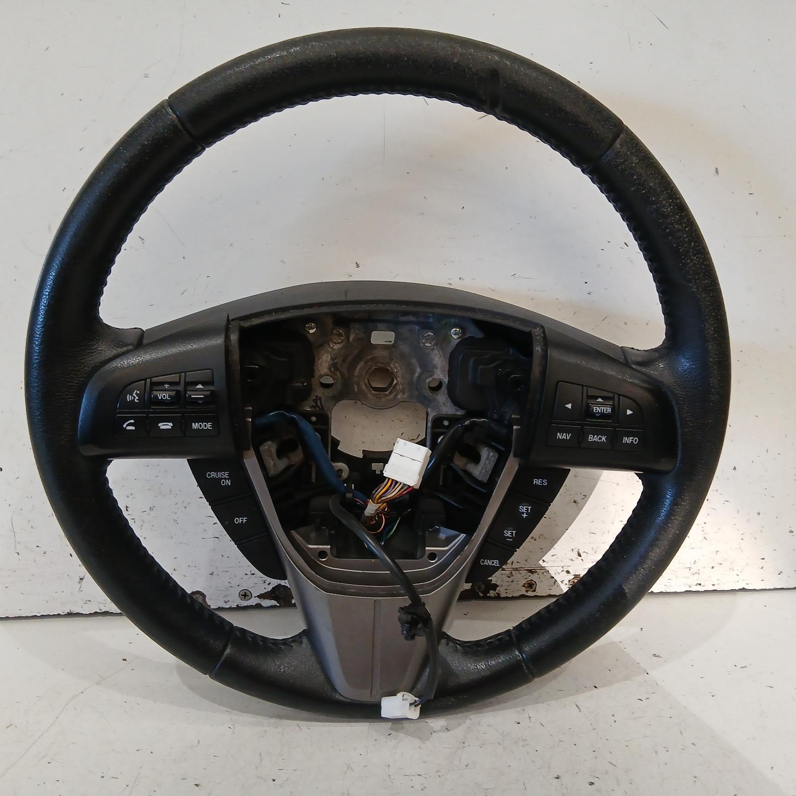 3 Steering Wheel 2009-2013 leather,non paddleshift,w/ stereo/cruise/sat nav/bluetooth control type,bl,04/09-10/13 00022005 #704561