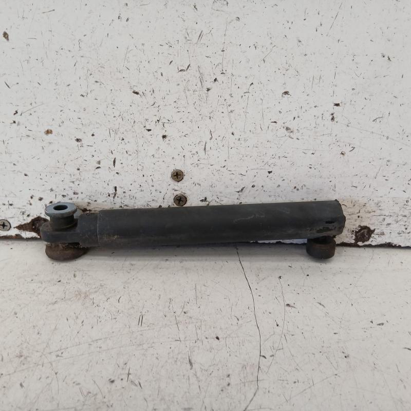 hatch strut