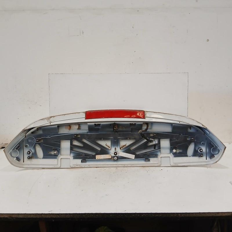 rear spoiler