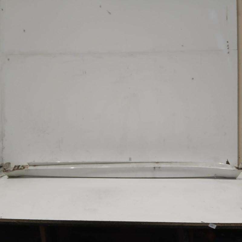 side step skirt