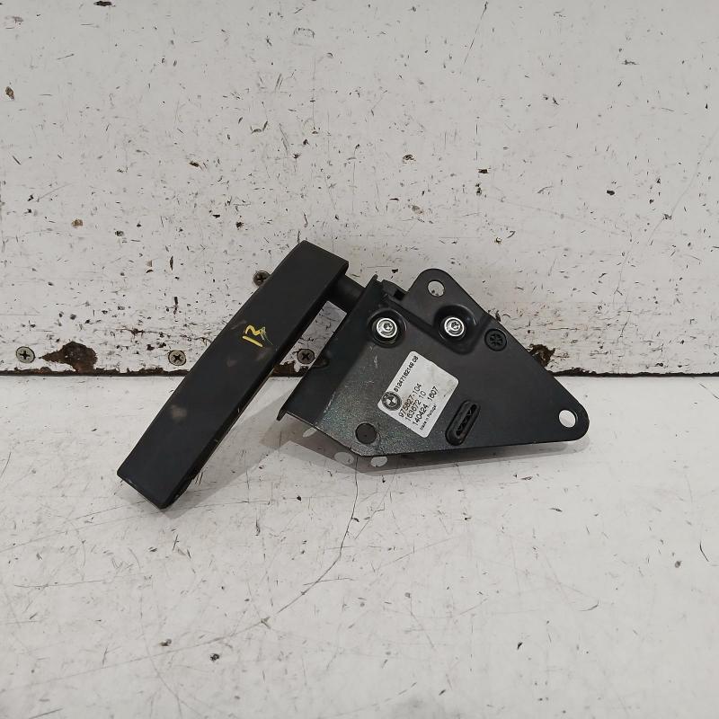tailgate handle