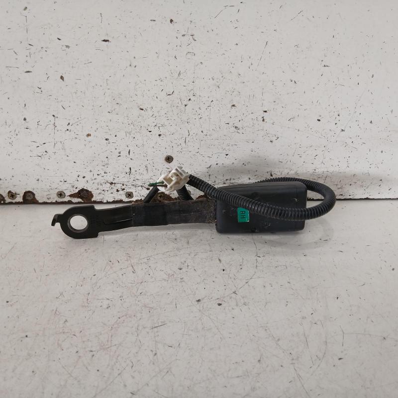 seat belt stalk