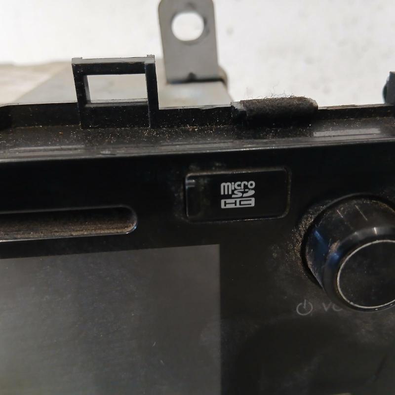stereo/head unit