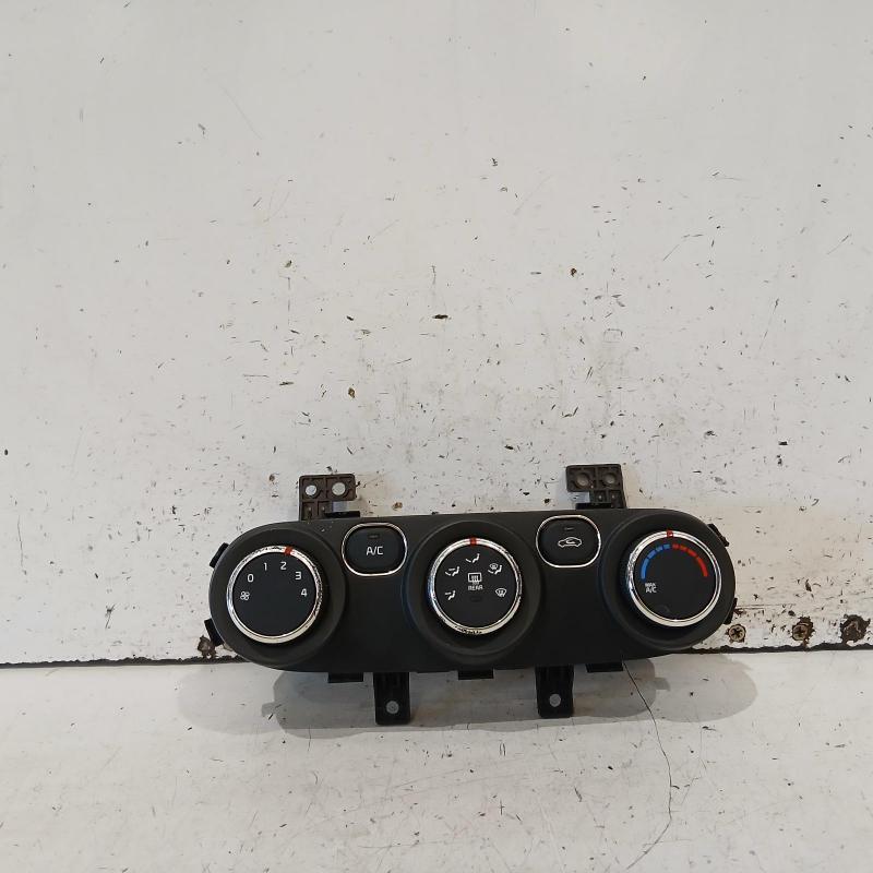 heater/aircon controls