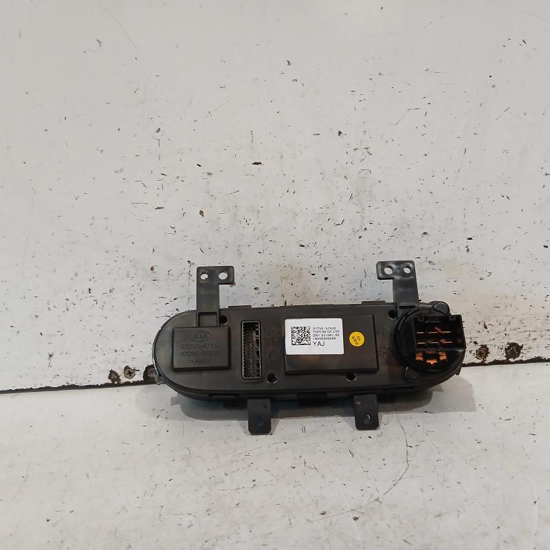 heater/aircon controls