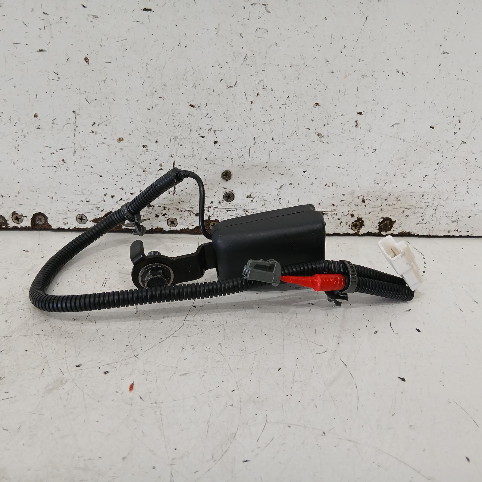 Tucson Seat Belt Stalk 2015-2021 rh rear,seat belt stalk only,non pre-tensioner type,tl (vin kmhj),06/15-01/21 00022041 #705772