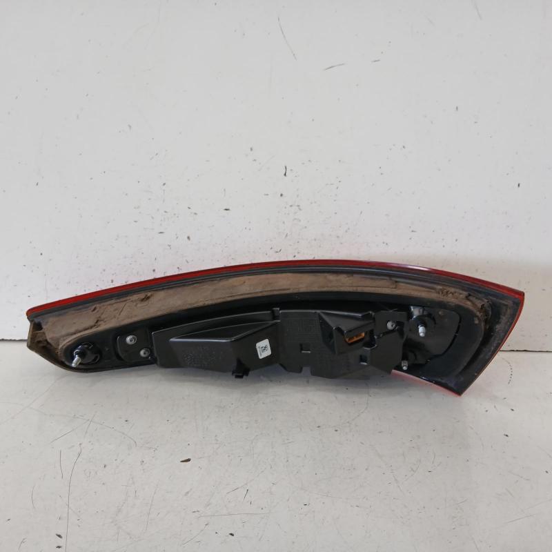 taillight left