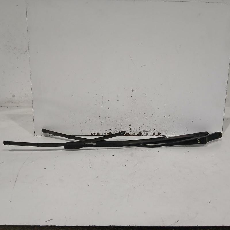 wiper arm