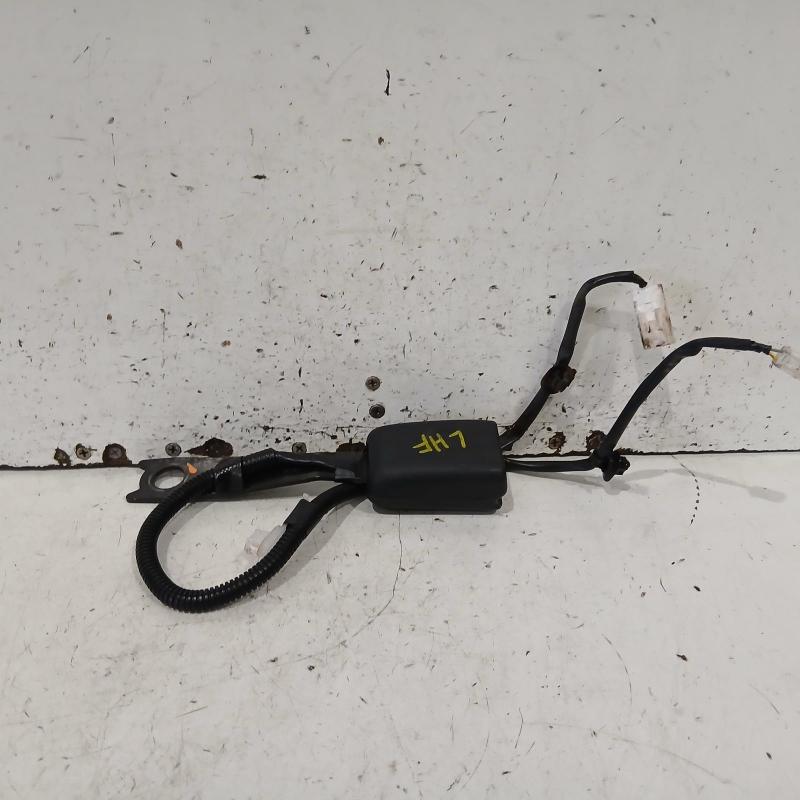 seat belt stalk