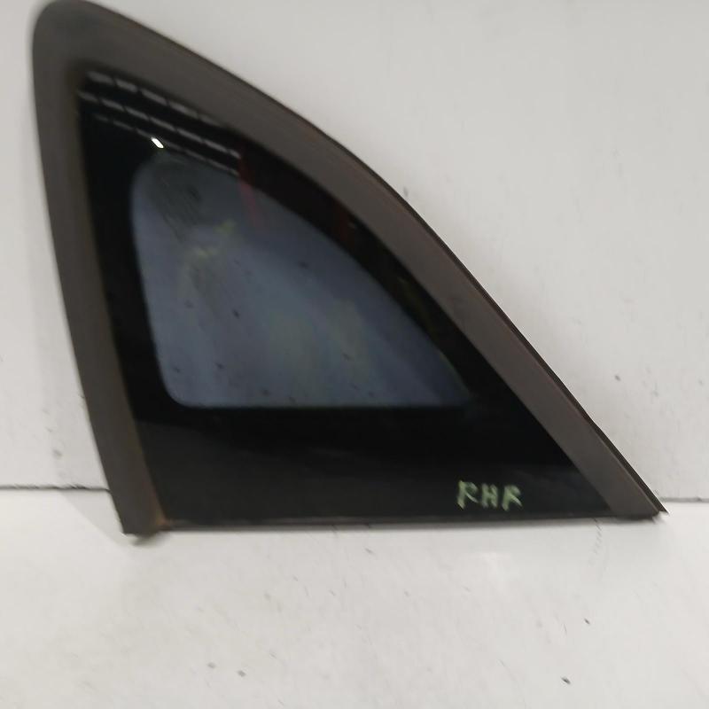 side glass rear right