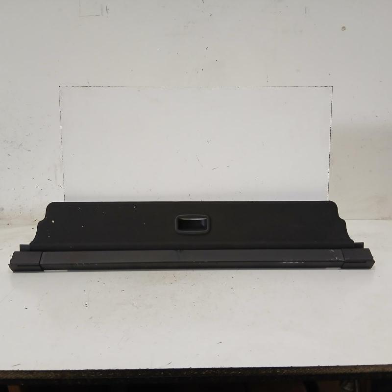 parcel shelf