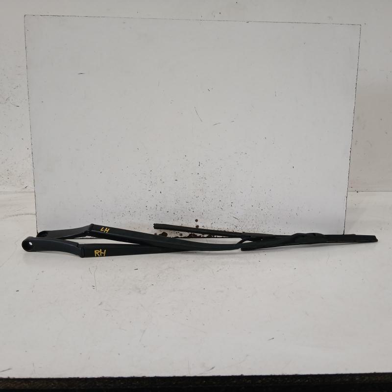 wiper arm