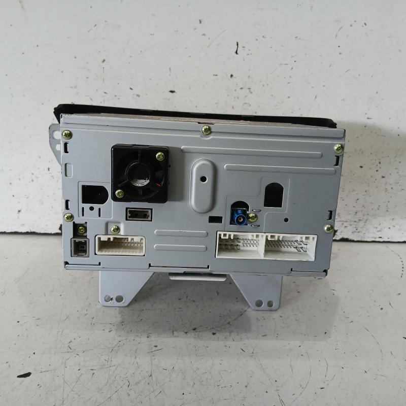 stereo/head unit
