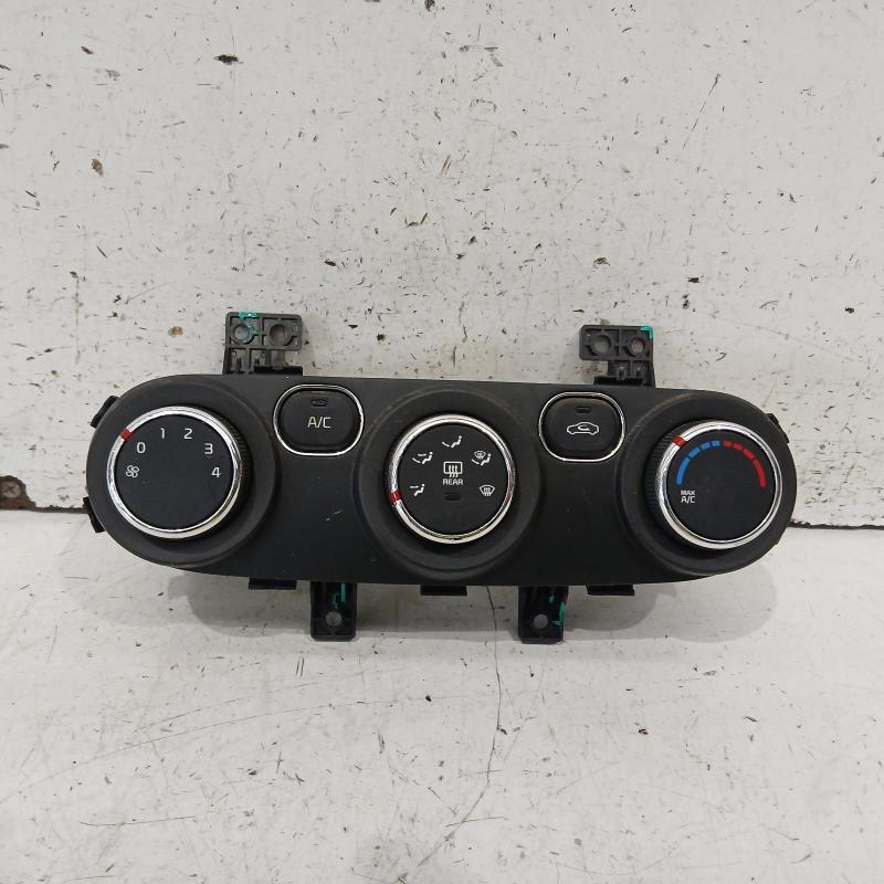 heater/aircon controls